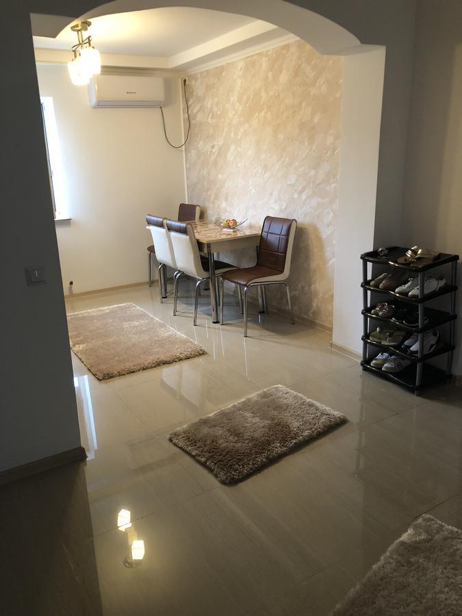 Отель Apartament Isabela Нэводари Экстерьер фото