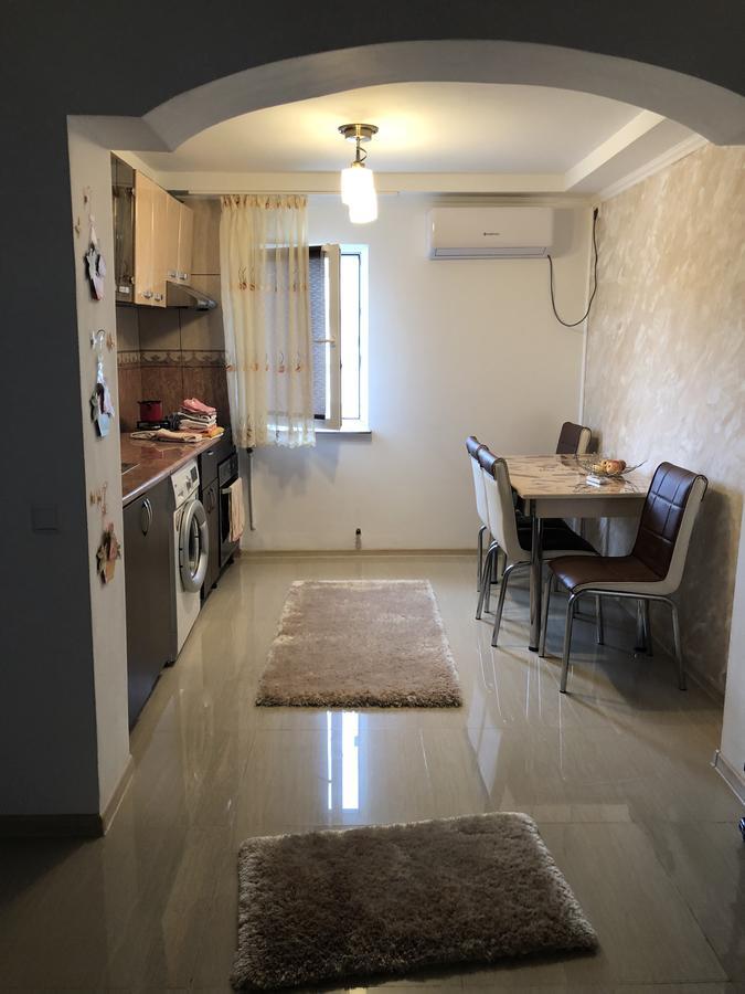 Отель Apartament Isabela Нэводари Экстерьер фото